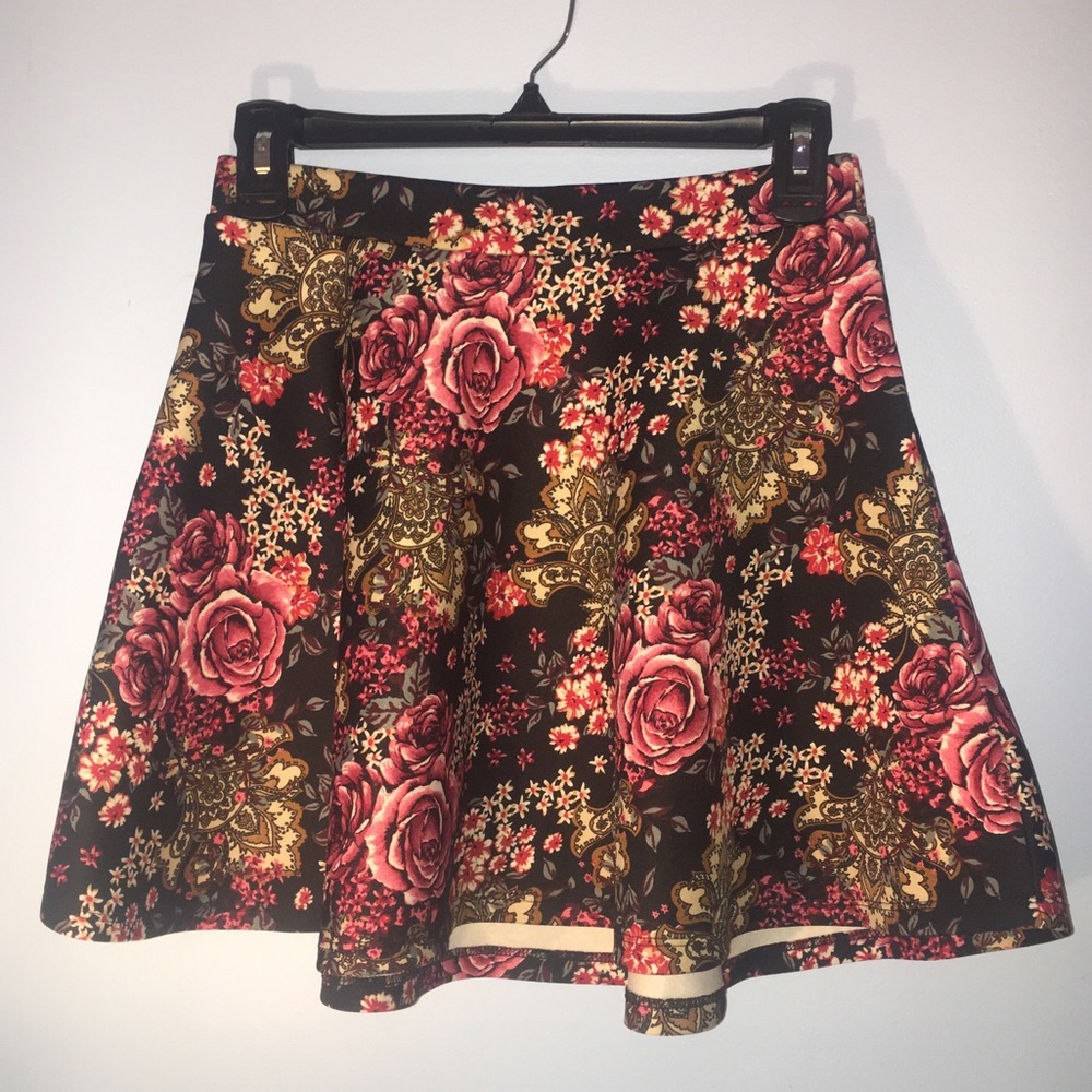 Forever 21 Black Floral Print Skirt